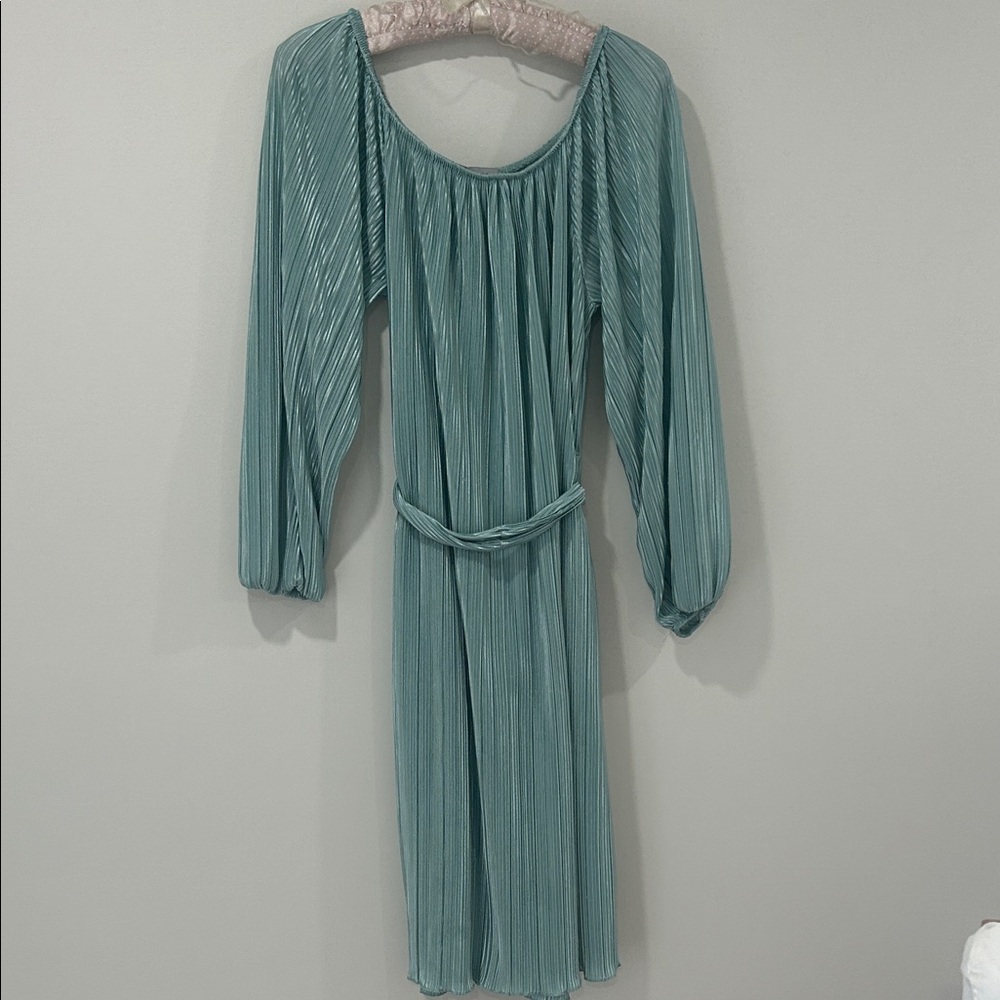 Elegant Teal Pleated Dress